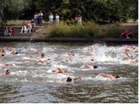 Inselschwimmen um die Freundschaftsinsel