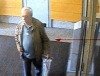 Polizeimeldung: EC-Kartenbetrüger gesucht mit Bild