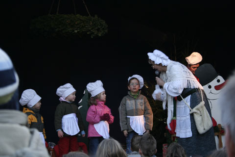 Romantischer Weihnachtsmarkt im Krongut Bornstedt (04.12.2006)