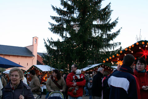 Romantischer Weihnachtsmarkt im Krongut Bornstedt (04.12.2006)