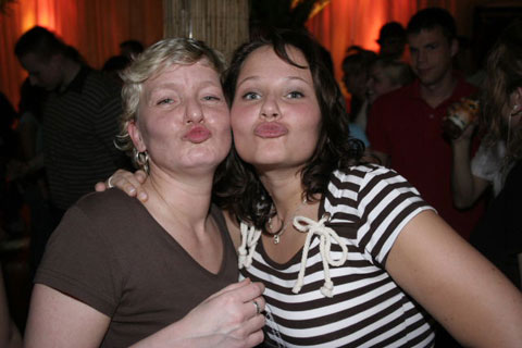 Friday Night Fever im Palmenzelt