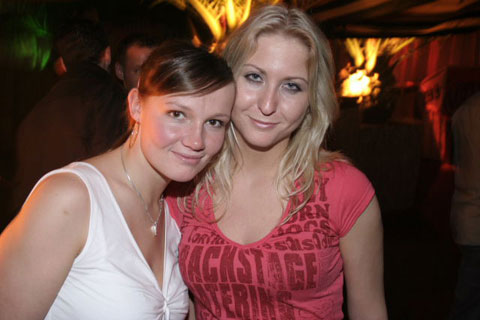 Friday Night Fever im Palmenzelt