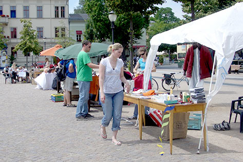 Benefiz-Flohmarkt für „Die Theaterbotschafter“