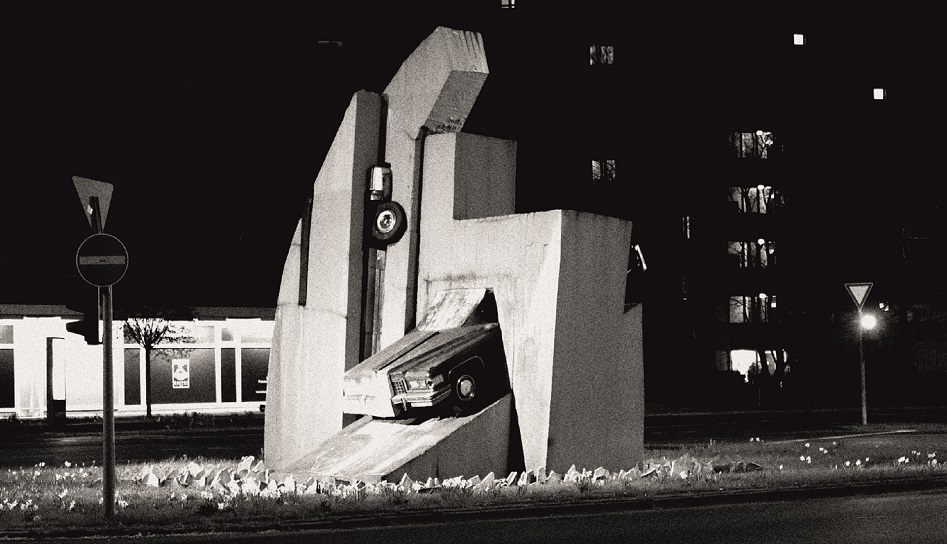 Concrete Cadillacs - Vostells Antidenkmal der Konsumgesellschaft