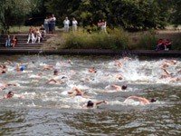 Inselschwimmen um die Freundschaftsinsel